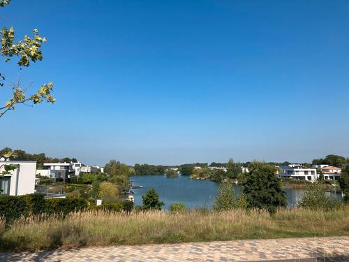 Foto - Jetzt nur noch eine 2,5-Zimmer Wohnung mit Seeblick