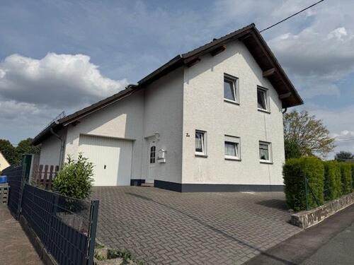 Foto - Solides Einfamilienhaus zu verkaufen