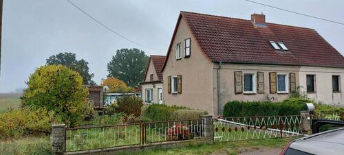 Foto - Eine Doppelhaushäfte - 120.000,00 EUR Kaufpreis,