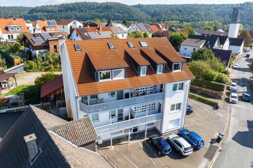Foto - Helle 3-Zimmer Dachgeschosswohnung in Cölbe