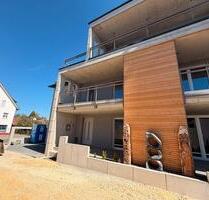 Moderne Doppelhaushälfte in Burgau , erstbezug