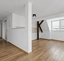 Fußbodenheizung, Loggia und Bad mit Wanne und Dusche- Hier bleibt kein Wunsch offen! - Bitterfeld-Wolfen