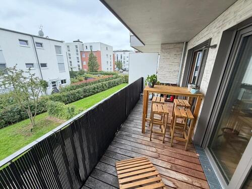 Foto - Großer Balkon: Moderne 1-Zimmer-Wohnung mit Einbauküche 1-room-a