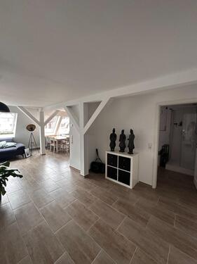 Foto - Helle 2- Zi. DG-Wohnung - 690,00&nbsp;EUR Kaltmiete, ca.&nbsp; 58,00&nbsp;m&sup2;