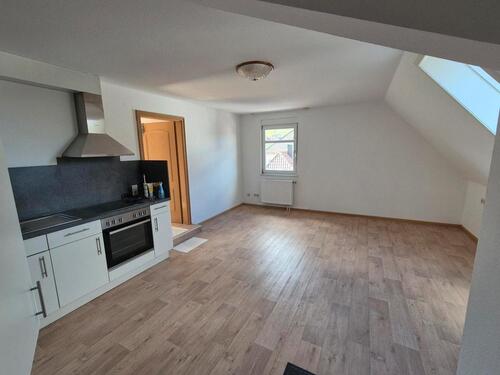 Foto - Helle 2 Zimmer Dachgeschosswohnung zu vermieten