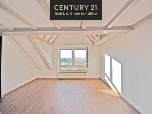 Foto - Lichtdurchflutete 4-Zi.- Maisonette Wohnung