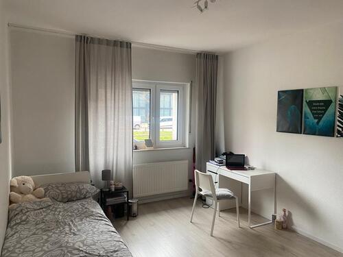 Foto - Frauen - WG Adresse: Äußere Bayreuther Straße