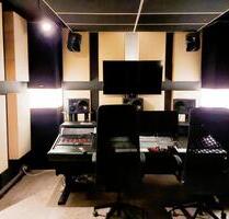 Lasse Sie Ihrer Kreativität freien Lauf- Aufnahmestudio MusikFilmTonetc. in der Leipziger City!