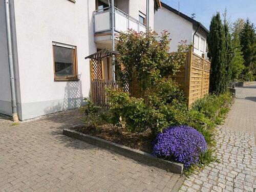 Foto - Familienfreundliche 4-Zimmer-Erdgeschosswohnung mit Terrasse