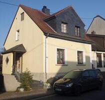 Freistehendes Einfamilienhaus mit Charme – Garten, Sauna & Garage - Saarbrücken Dudweiler