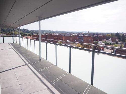 Foto - Geräumige+neuw. 2-Zimmer-Penthouse-Wohnung m. uml.3-Seiten Balkon