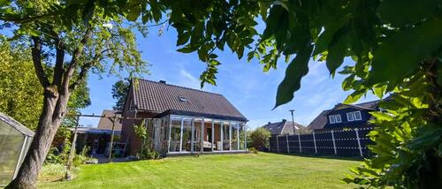 Foto - Schönes freistehendes Haus mit Wintergarten und Vollkeller