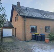 Geräumige Doppelhaushälfte in ruhiger Wohngegend - Bergheim Ahe