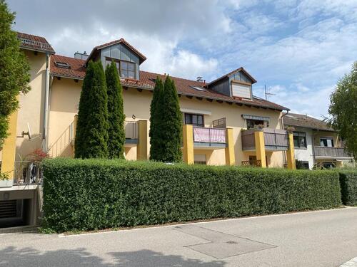 Foto - Helle & ruhige 2-Zimmer Terrassen-Wohnung mit Stellplatz