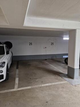Foto - Tiefgaragenstellplatz - 40,00&nbsp;EUR Miete,
