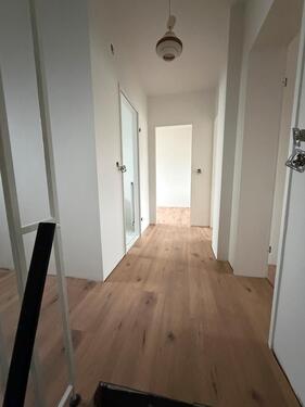 Foto - 6 Zimmer Einfamilienhaus in Niederkassel