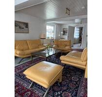 Große Wohnung (230qm) Stellplätze, Balkon, Zentrum Neukirchen