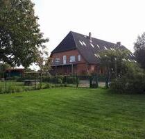 Großzügige 12-Zimmer-Wohnung plus Wohnzimmer, Esszimmer, Küche - Schönwalde am Bungsberg