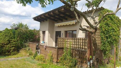 Foto - Garten mit massiv Laube - 3.500,00 EUR Kaltmiete, ca.  0,00 m²