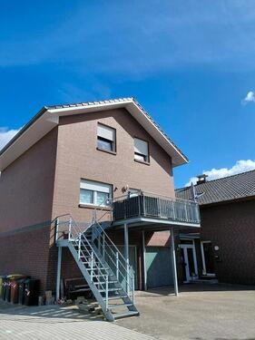 Foto - Haus Wohnung - 950,00&nbsp;EUR Kaltmiete, ca.&nbsp; 136,00&nbsp;m&sup2;