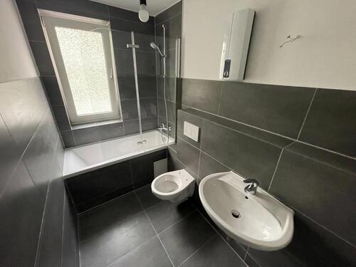 Foto - Helle, kernsanierte 2,5 Zimmer Wohnung in Gelsenkirchen mit Garte