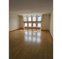 2 Zimmerwohnung - 1.060,00&nbsp;EUR Kaltmiete, ca.&nbsp; 80,00&nbsp;m&sup2; in Bischofsheim (PLZ: 65474)