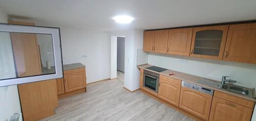 Foto - Sanierte 2-Zimmer-Einliegerwohnung in Bahnhofsnähe