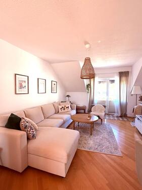 Foto - Wunderschöne, helle Dachgeschosswohnung mit Sonnenbalkon
