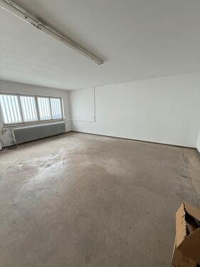 Foto - Vielseitig nutzbarer Gewerberaum in Kissing - ca. 38m²