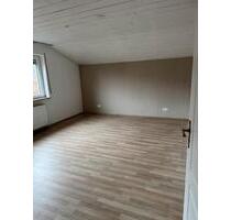 Wohnung in Fronhausenn - 900,00&nbsp;EUR Kaltmiete, ca.&nbsp; 90,00&nbsp;m&sup2; in Fronhausen (PLZ: 35112)