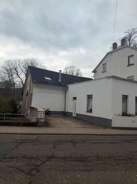 Foto - 18 Zimmer Mehrfamilienhaus, Wohnhaus in Rheinbrohl