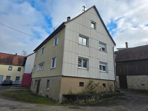 Foto - Haus mit gröser Grundstück - 250.000,00&nbsp;EUR Kaufpreis, ca.&nbsp; 847,00&nbsp;m&sup2;
