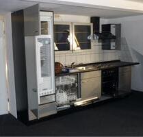 Bz zentral 1 Raum DG-Wohng Studio 55m2 Einbaukü. Bad Stellpl - Bautzen