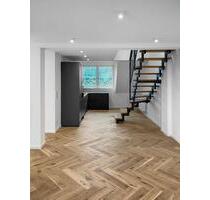 Exklusive Maisonettewohnung in Düsseldorf: 4 Zimmer, Dachterrasse und atemberaubender Skyline-Blick