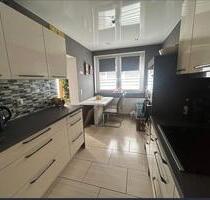 Moderne 3-ZKB Wohnung mit Balkon + EBK + Garage – provisionsfrei! - Bielefeld Heepen