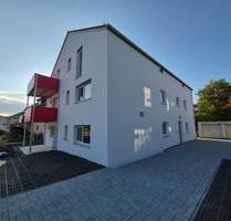 Helle 3-Zimmer-Wohnung mit Balkon in Regensburg-Großprüfening
