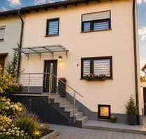 Reiheneckhaus- Weinzierlein - 529.000,00&nbsp;EUR Kaufpreis, ca.&nbsp; 150,00&nbsp;m&sup2; in Zirndorf (PLZ: 90513)