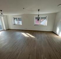 Drei Zimmer Wohnung - 850,00&nbsp;EUR Kaltmiete, ca.&nbsp; 85,00&nbsp;m&sup2; in Wörth an der Donau (PLZ: 93086)