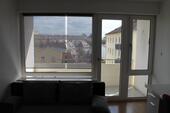 Foto - Ab 01.12. sonnige möbl. 1,5 Zimmer Wohnung v. priv. neben BMW