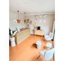 Untervermietung Kosmetikstudio - 200,00 EUR Kaltmiete, in Saarbrücken (PLZ: 66127) West