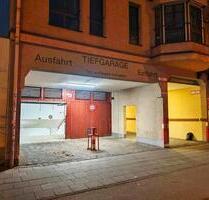 TG-Stellplatz für KombiPKW (Duplex, unt. Stellplatz, saniert) - München Schwabing-Freimann