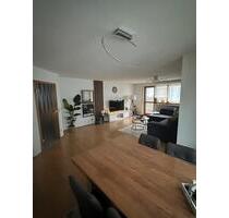 Wohnung in Lauffen am Neckar - 950,00&nbsp;EUR Kaltmiete, ca.&nbsp; 86,00&nbsp;m&sup2; in Lauffen am Neckar (PLZ: 74348)