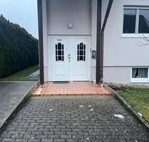 Helle 90 m² Wohnung mit EBK & Garage - sofort verfügbar - Rosenberg