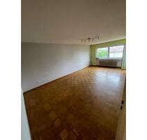 Helle 91qm - 4-Zimmer-Wohnung in Ludwigsburg-Neckarweihingen