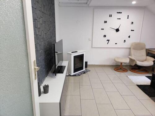 Foto - Schöne helle 2 Zi-Whg mit EBK (Backofen und Spülmaschine) und AA in Bonn