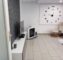 Schöne helle 2 Zi-Whg mit EBK (Backofen und Spülmaschine) und AA in Bonn