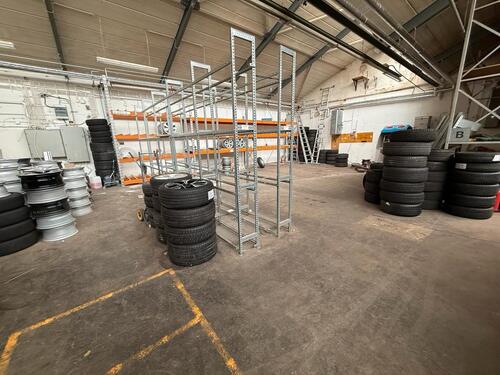 Foto - Lagerhalle ca. 250 m² in Owen (Teck) zu vermieten