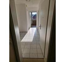 Dachgeschosswohnung - 480,00&nbsp;EUR Kaltmiete, ca.&nbsp; 60,00&nbsp;m&sup2; in Gütersloh (PLZ: 33334) Isselhorst