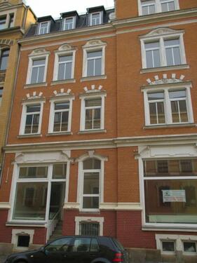 Foto - Sanierte 6-Raum DG Wohnung, zentral u. hell, EBK, 2 Bäder, 2 WC‘s