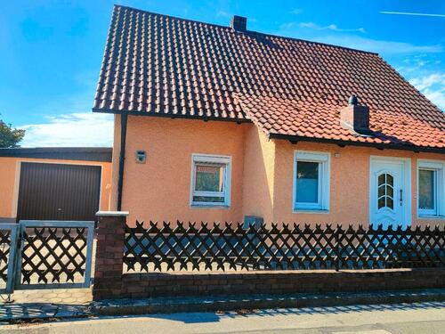 Foto - Freistehendes Einfamilienhaus - 249.000,00 EUR Kaufpreis,